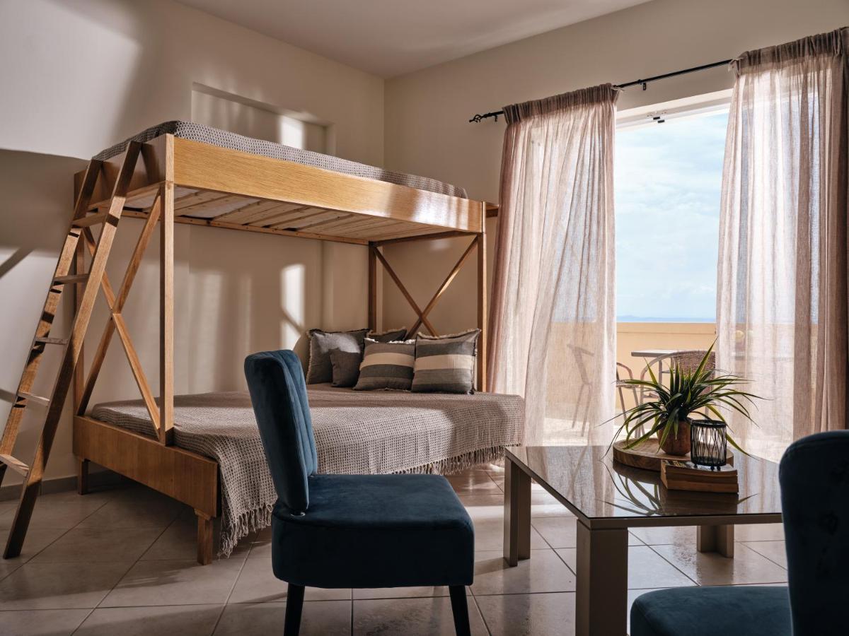 Three Graces Zakynthos Town Apartment ภายนอก รูปภาพ