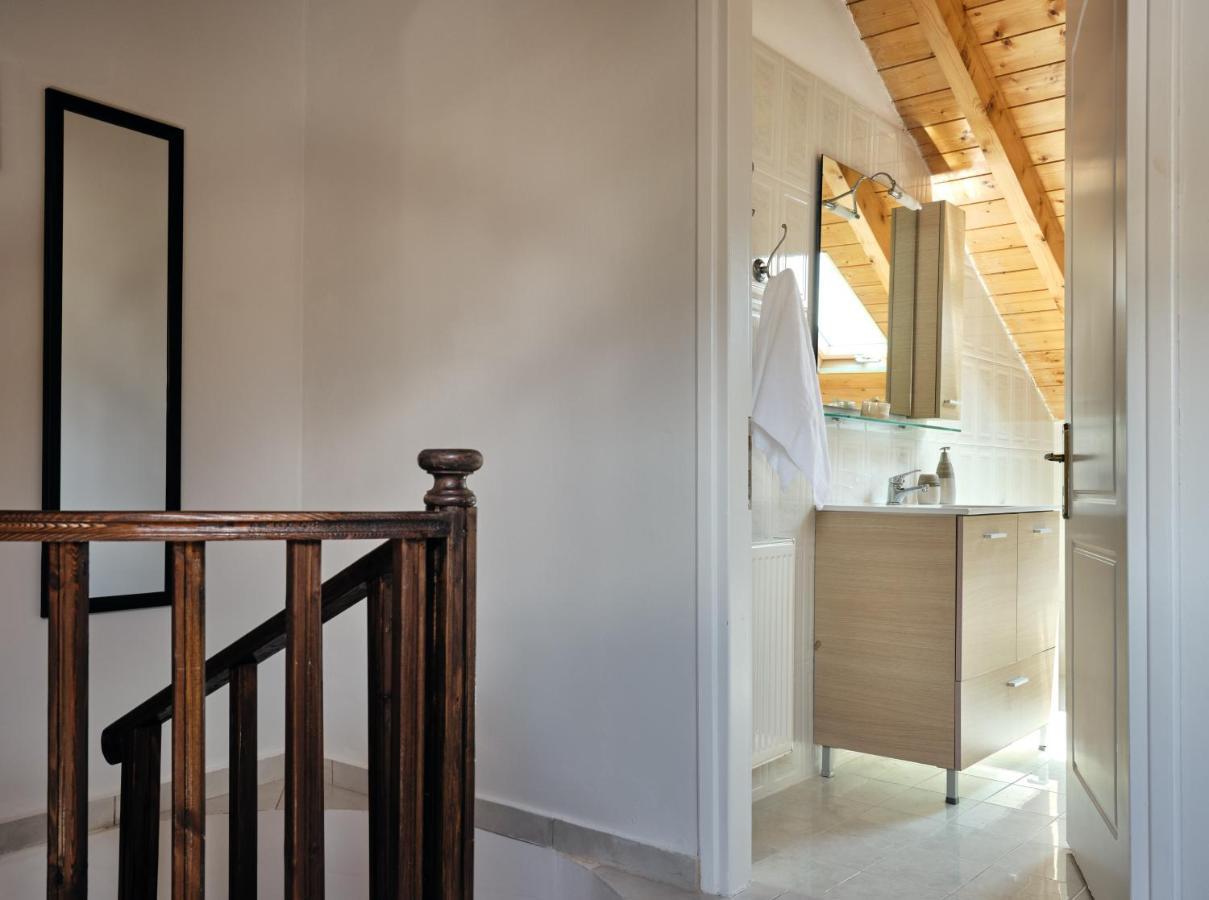 Three Graces Zakynthos Town Apartment ภายนอก รูปภาพ
