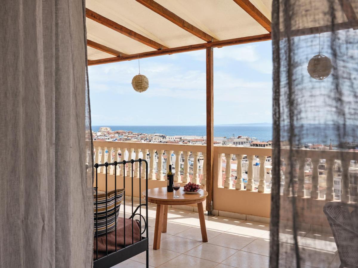 Three Graces Zakynthos Town Apartment ภายนอก รูปภาพ