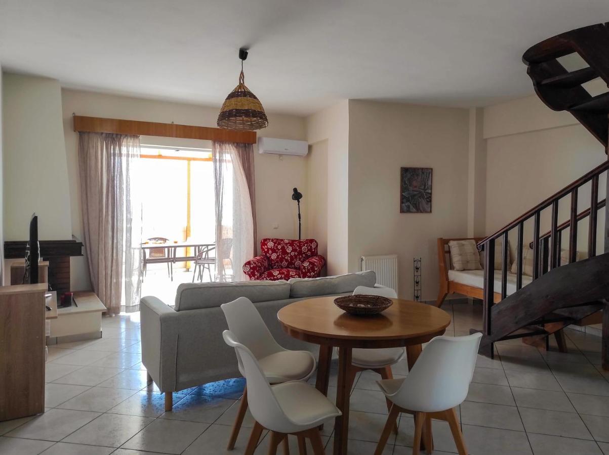 Three Graces Zakynthos Town Apartment ภายนอก รูปภาพ