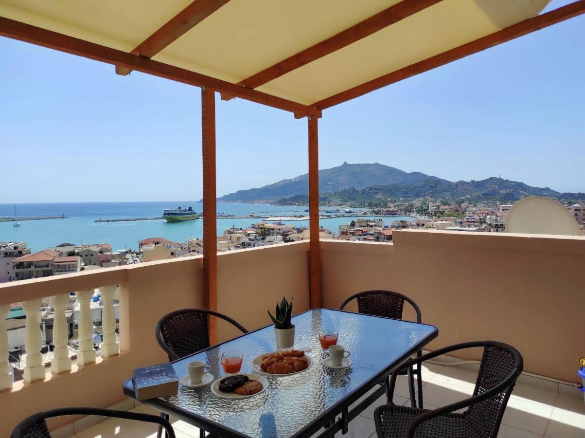 Three Graces Zakynthos Town Apartment ภายนอก รูปภาพ