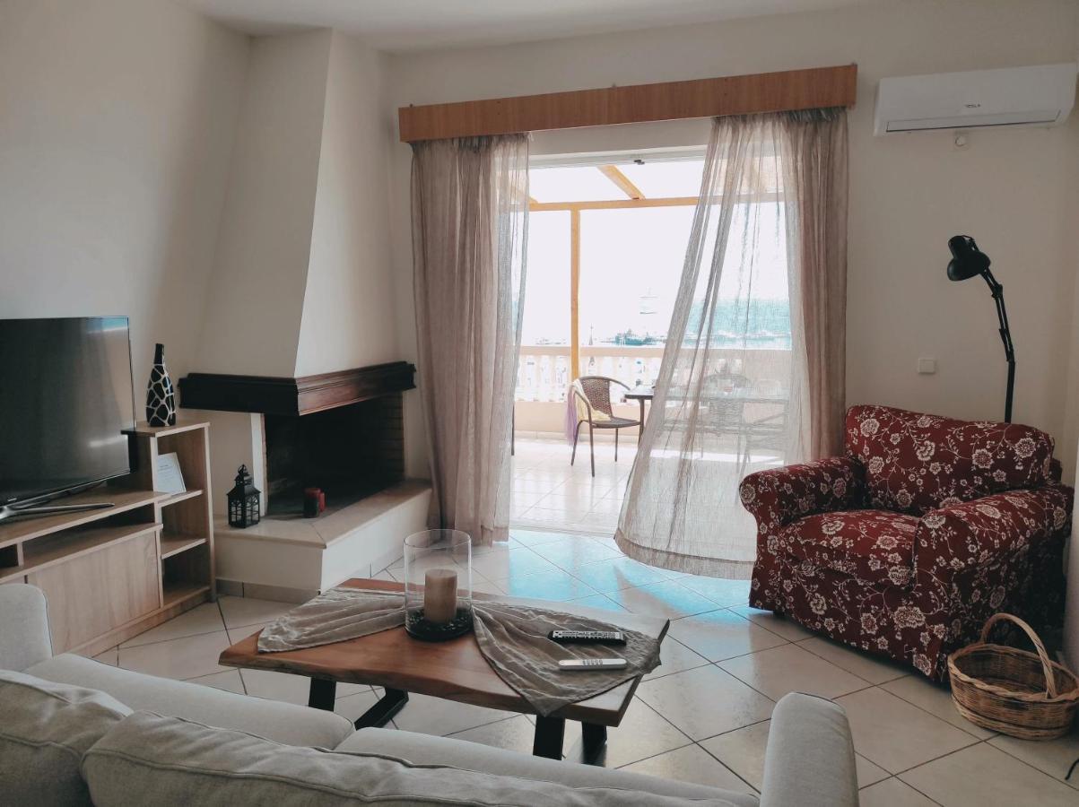 Three Graces Zakynthos Town Apartment ภายนอก รูปภาพ
