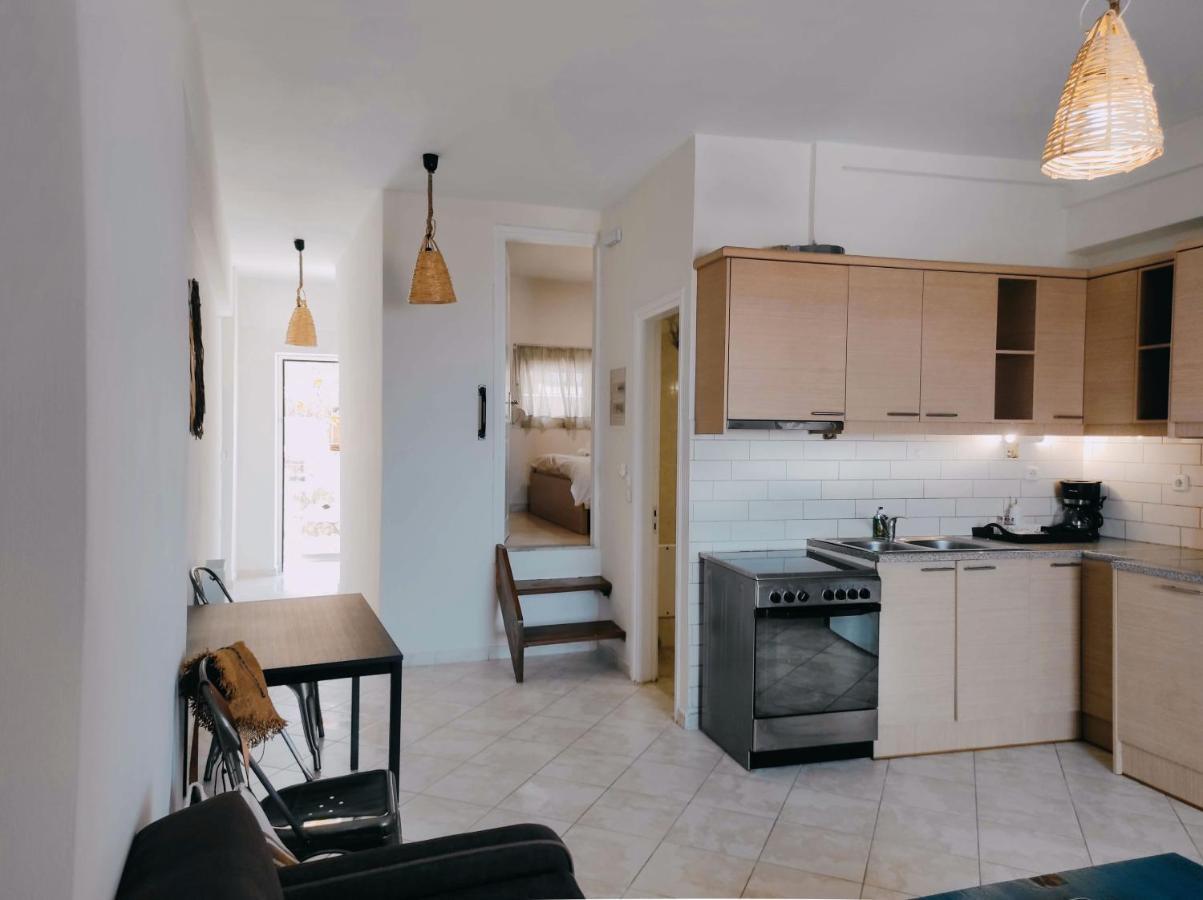 Three Graces Zakynthos Town Apartment ภายนอก รูปภาพ
