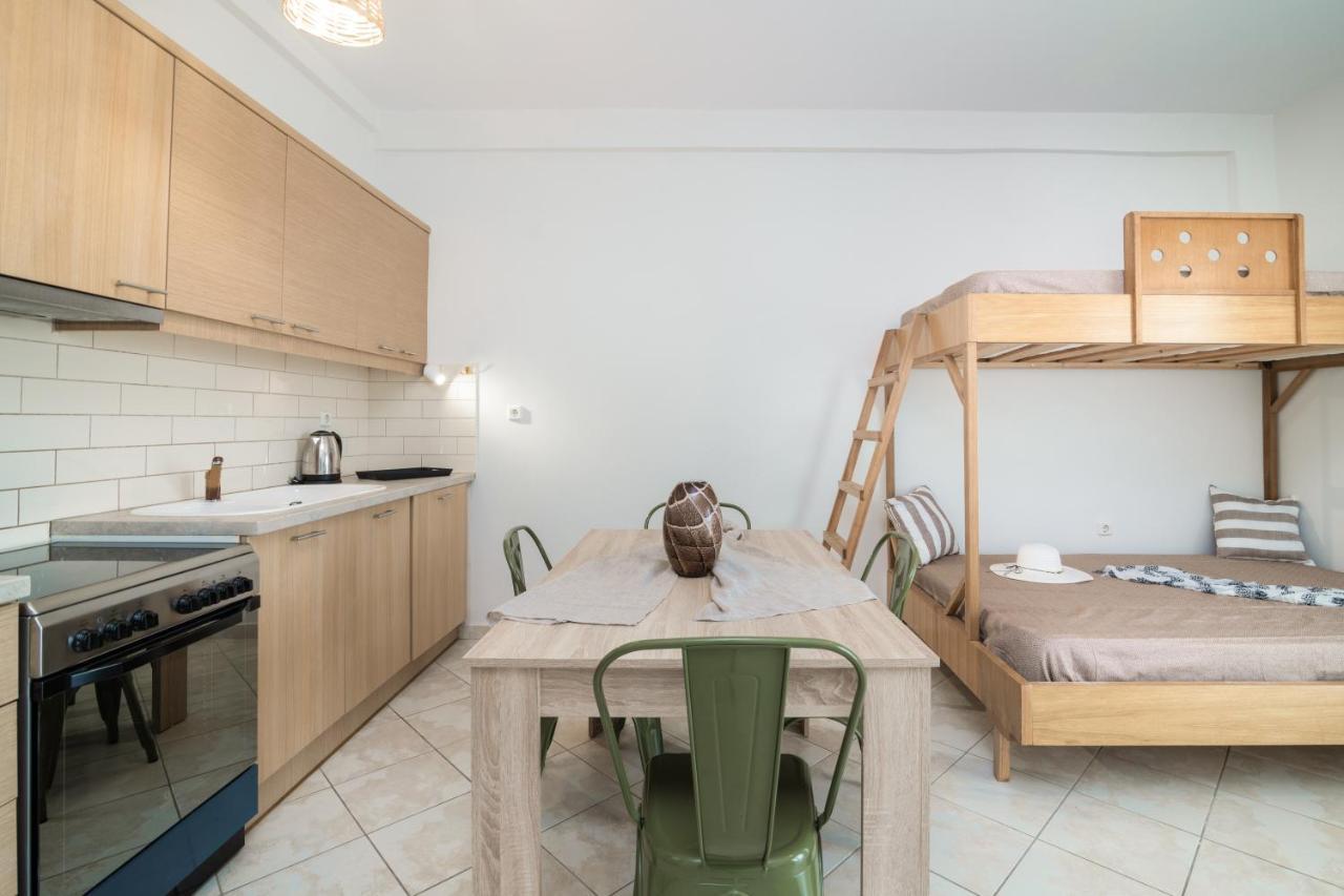 Three Graces Zakynthos Town Apartment ภายนอก รูปภาพ