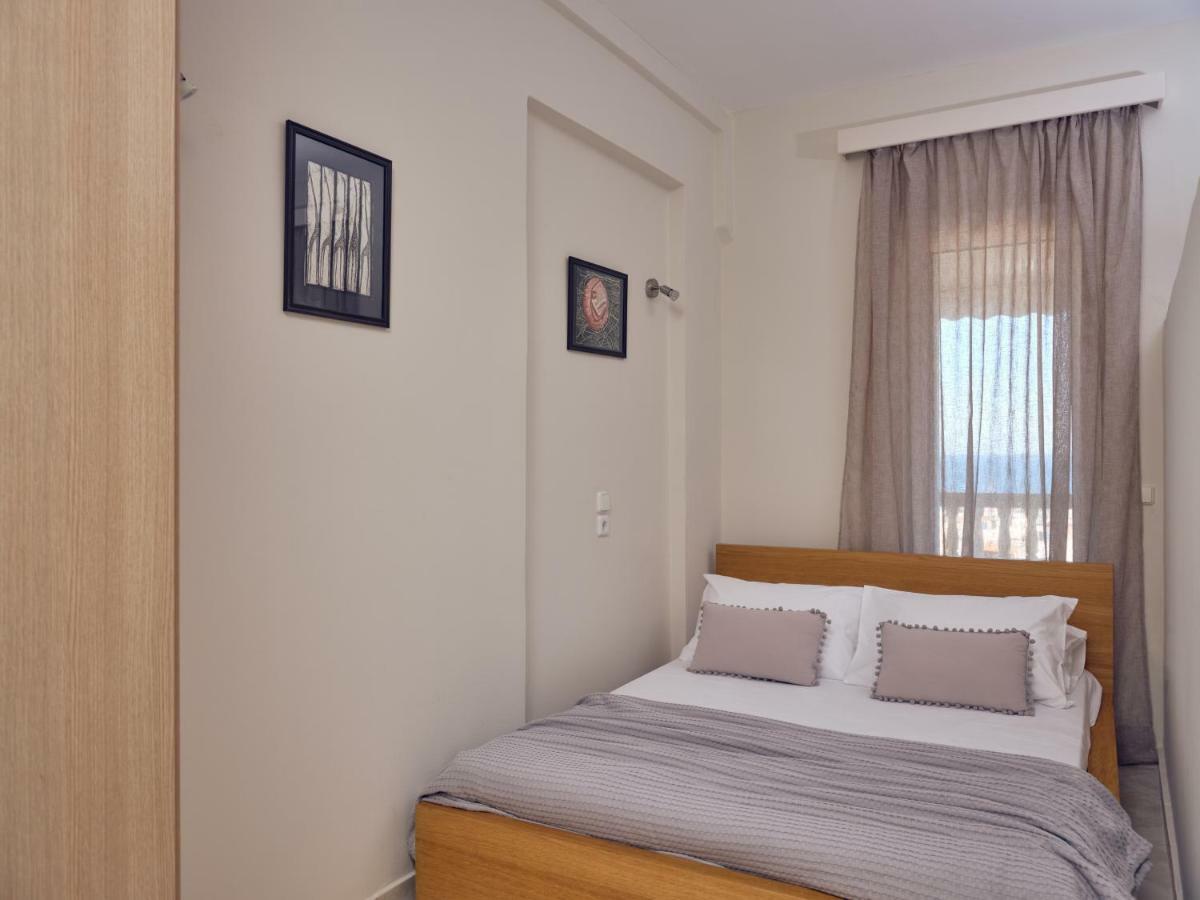 Three Graces Zakynthos Town Apartment ภายนอก รูปภาพ