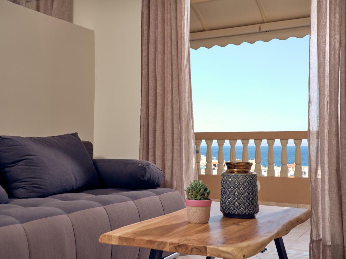 Three Graces Zakynthos Town Apartment ภายนอก รูปภาพ